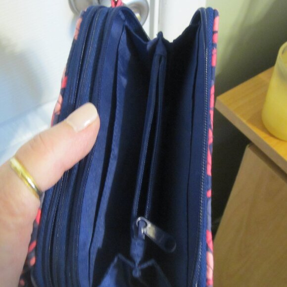 NWT/Vera Bradley Wallet/Phone Case ~ BRAND NEW! - Picture 4 of 4